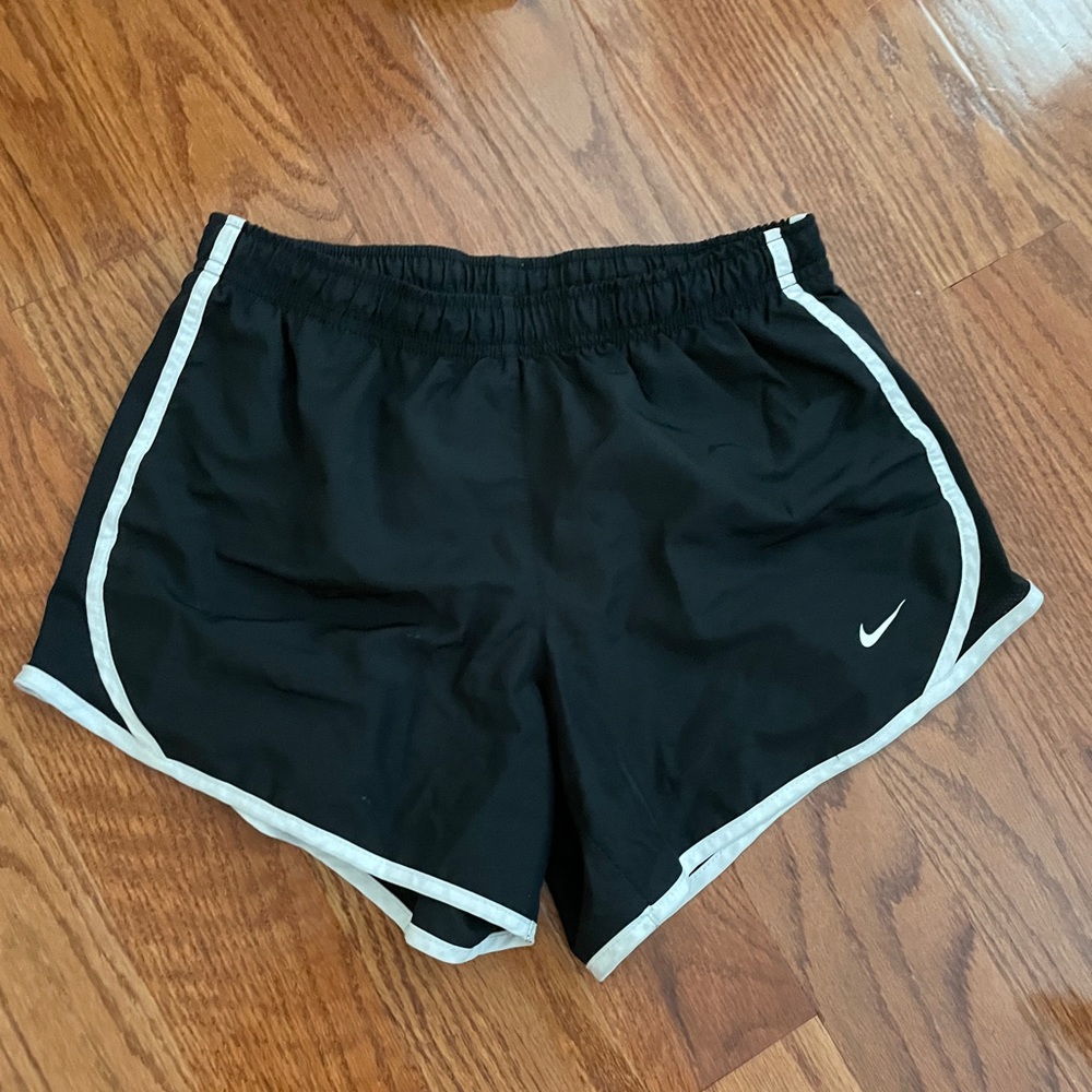 Youth large Nike shorts; perfect condition